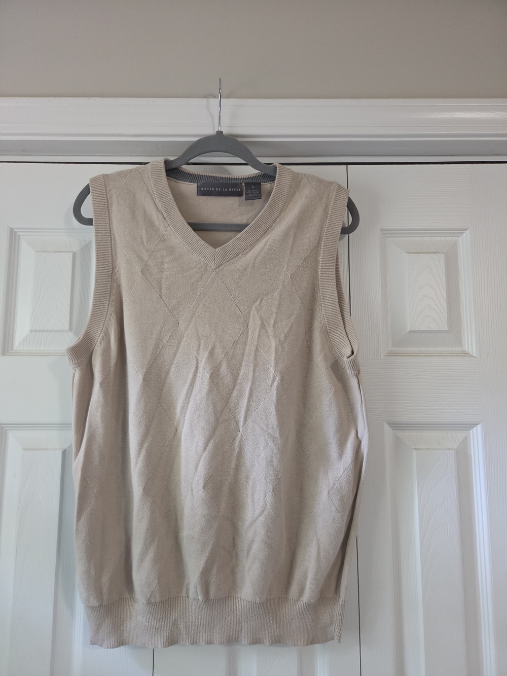 Oscar de la Renta Beige Argyle V-Neck Sweater Vest